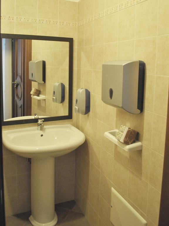 Red Hotel Sant'Elia Сант'Агата-ди-Милите Номер фото